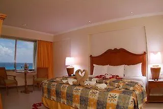 Club Royal Solaris Cancun 4*,