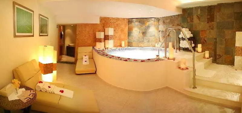 Club Royal Solaris Cancun 4*,